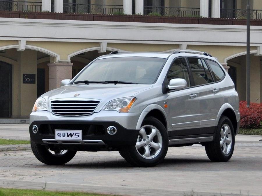  Roewe W5 2011 года  (фото 6 из 8)